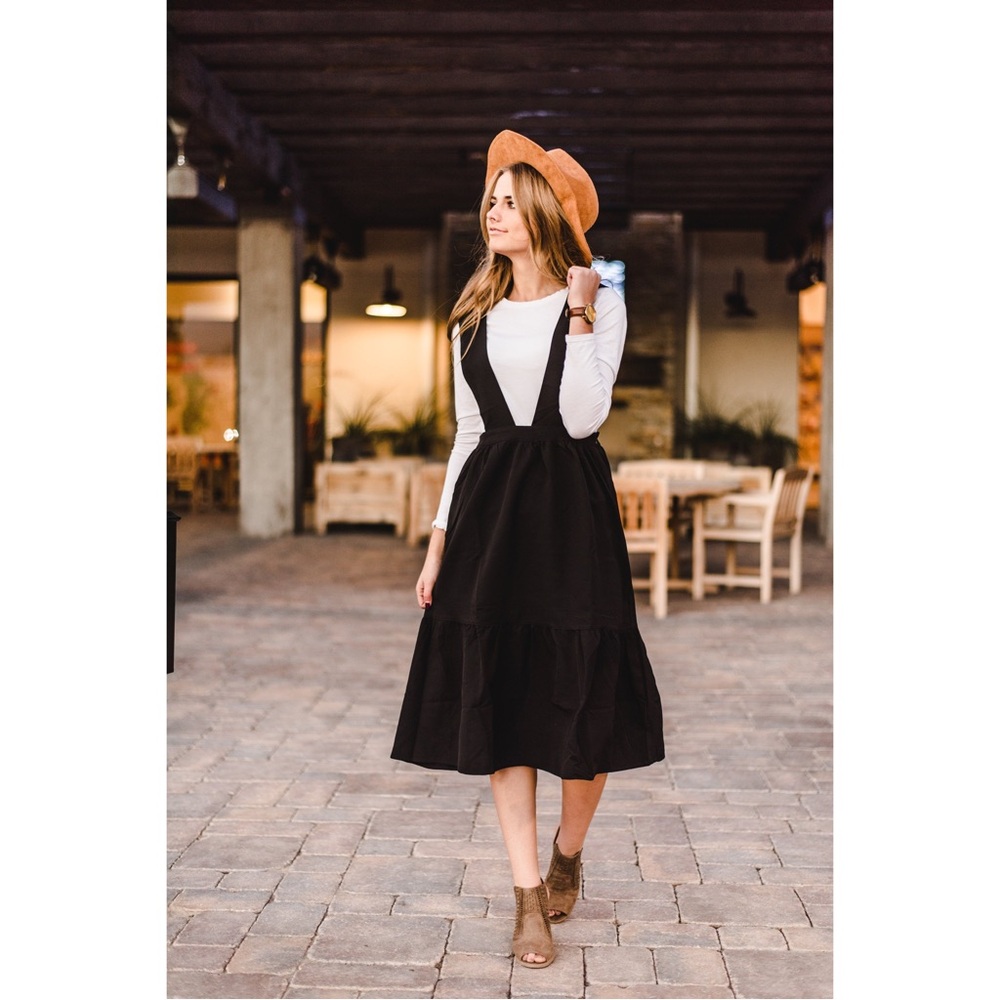 NWT Hayden LA Black Pinafore Jumper Tiered Midi Dress - Picture 1 of 9